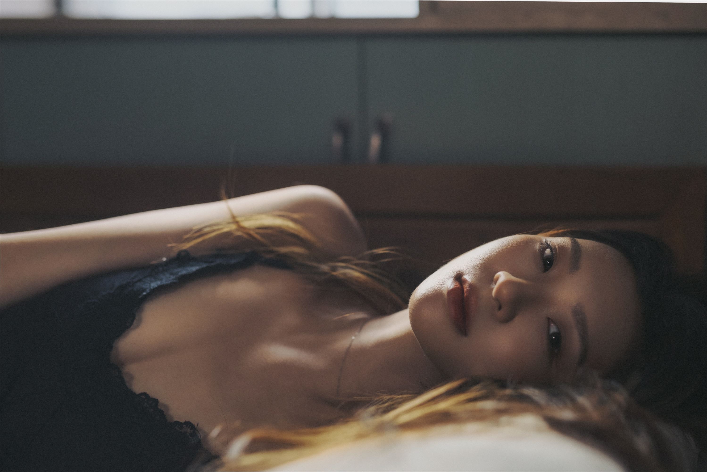 YITUYU艺图语 2025.01.18 孤独感 失眠面包蟹